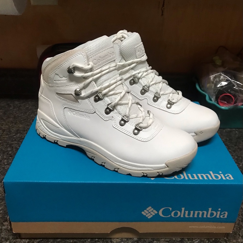New Columbia Newton Ridge Plus Waterproof Hiking Boots